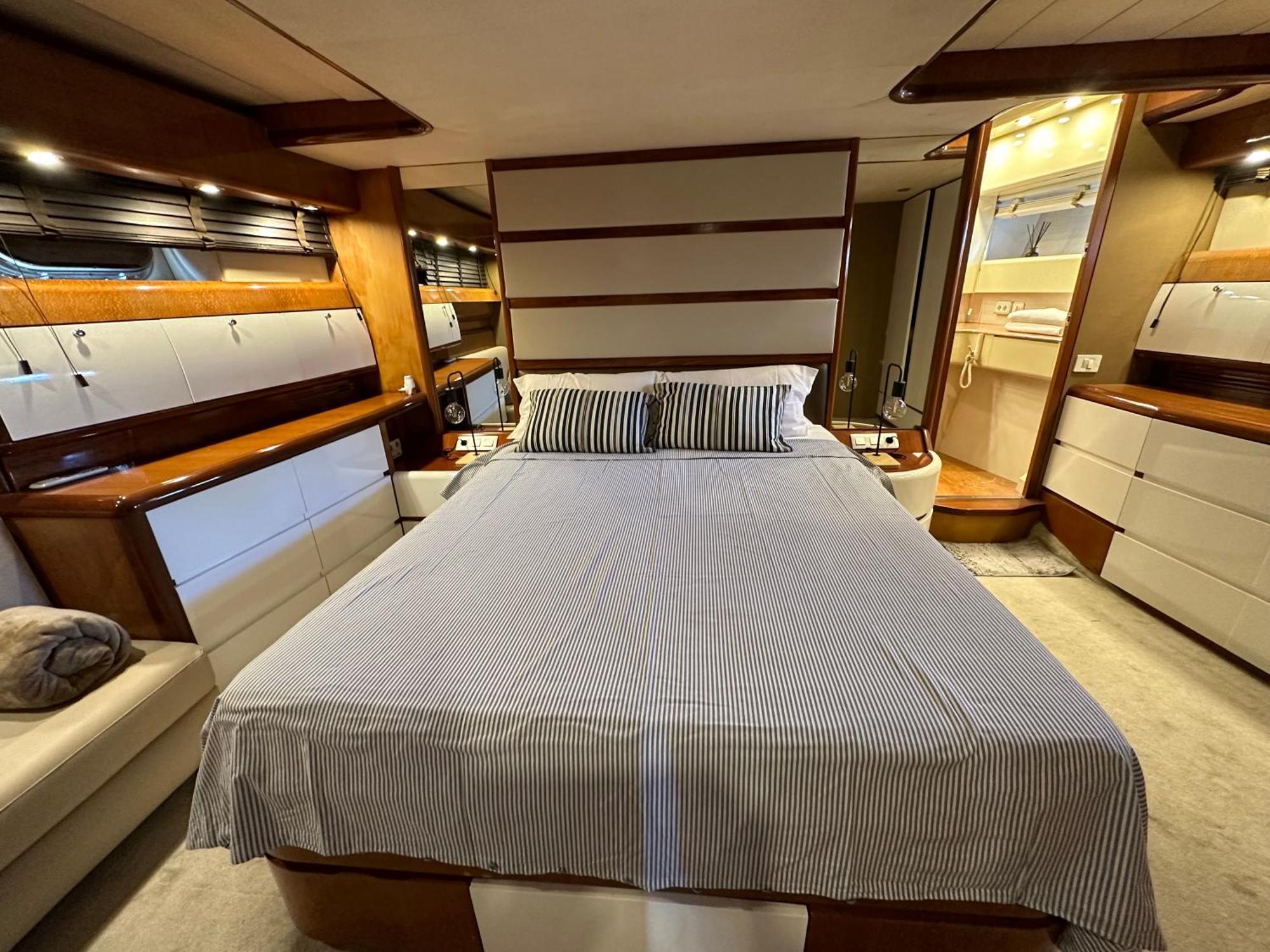 Hotel Yacht 20Metros Sant Adrià de Besòs Exterior foto